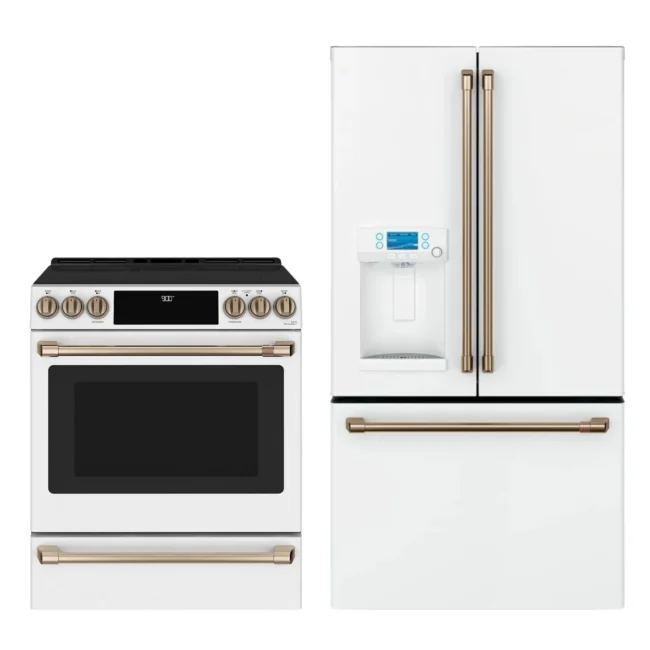 Duo réfrigérateur 36 pouces à portes françaises + cuisinière à induction – GE Café – CYE22TP4MW2 & CCHS900P4MW2